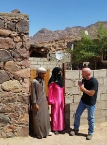dan-talking-with-bedouin-guide